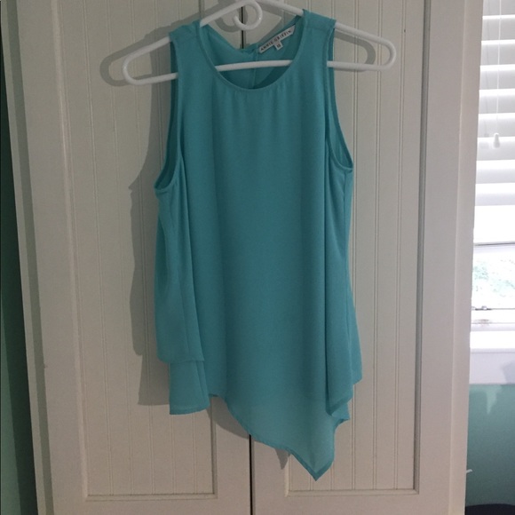 Turquoise Tank! - Picture 2 of 8